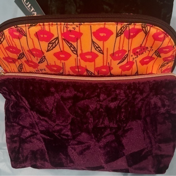 Clinique Ulta Bundle - Picture 14 of 16